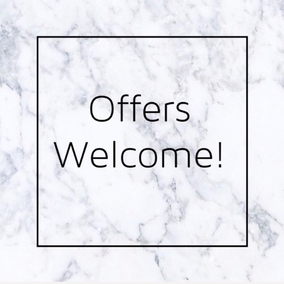 Meet your Posher, Chloe - Picture 2 of 3